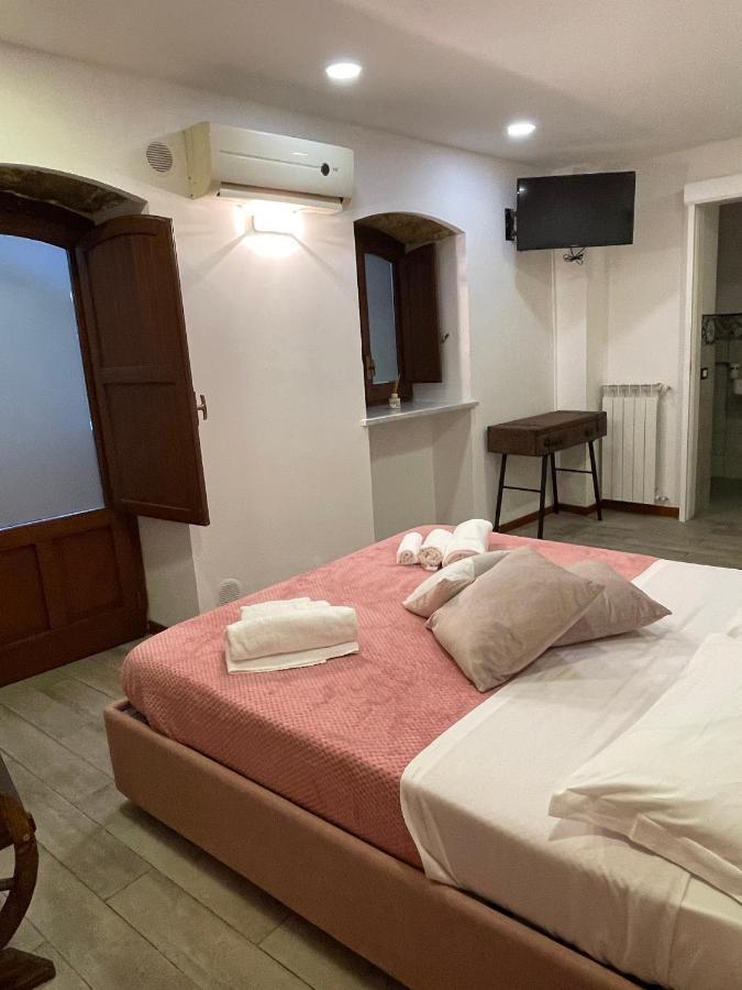 Posto Al Capo Hotel ปาแลร์โม ภายนอก รูปภาพ